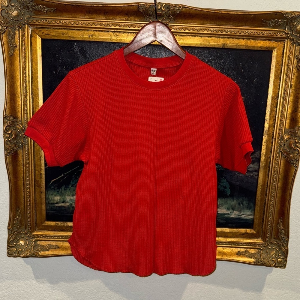 Uniqlo Red Short Puff Sleeve Waffle Knit Boxy Tee Size Medium NEW